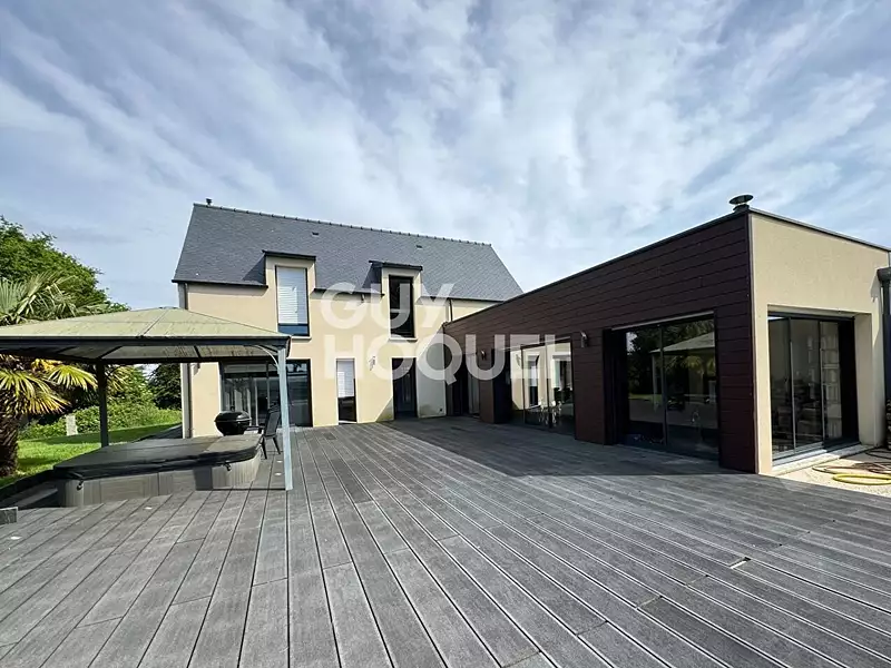 Maison, 226,75 m²