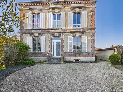Maison, 164 m²