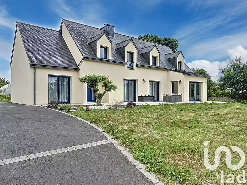 Maison, 210 m²