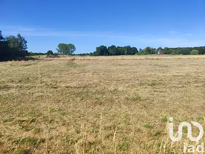 Terrain, 1 051 m²