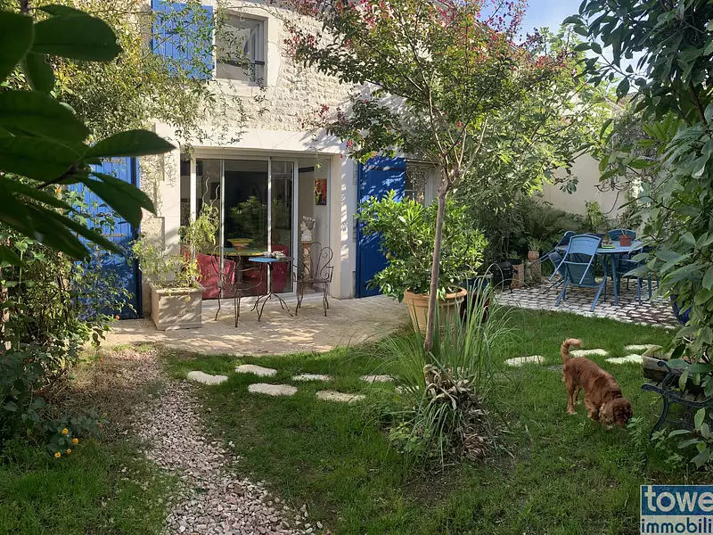 Maison, 180 m²