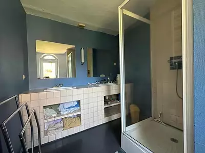 Maison, 221 m²