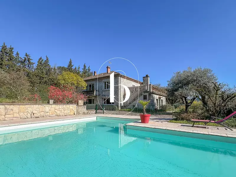 Maison, 360 m²
