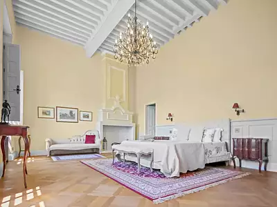 Maison, 749 m²