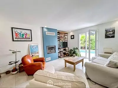 Maison, 119 m²