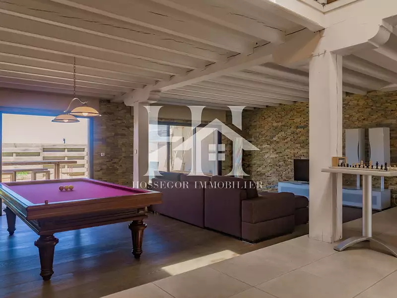 Maison, 170 m²