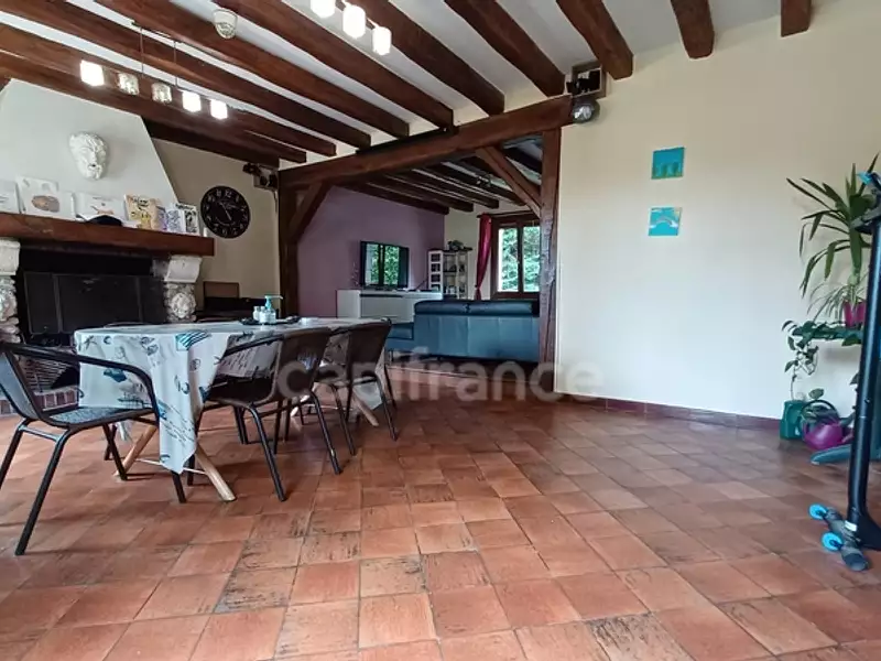 Maison, 174 m²