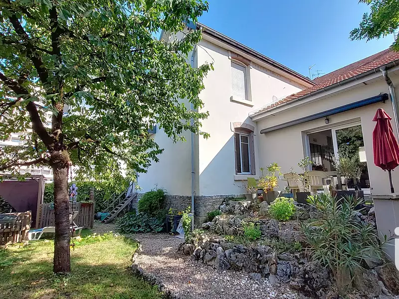 Maison, 98 m²