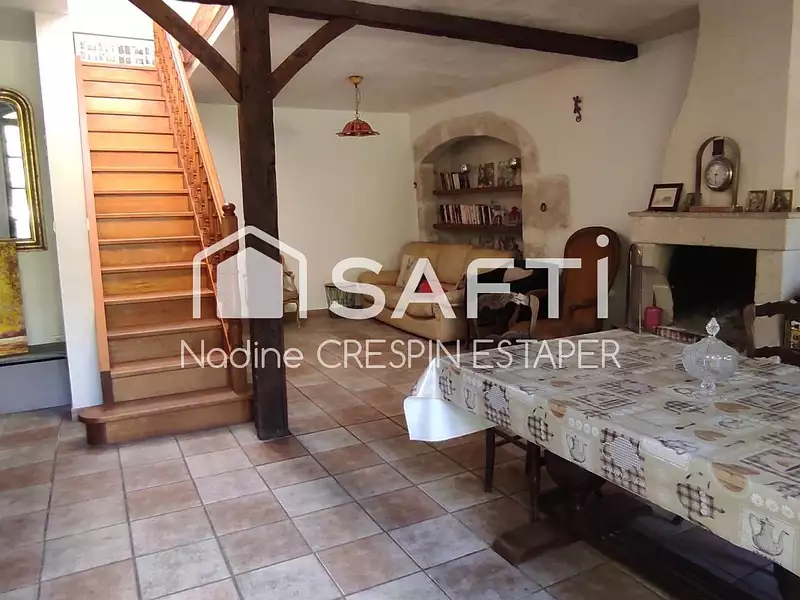 Maison, 254 m²
