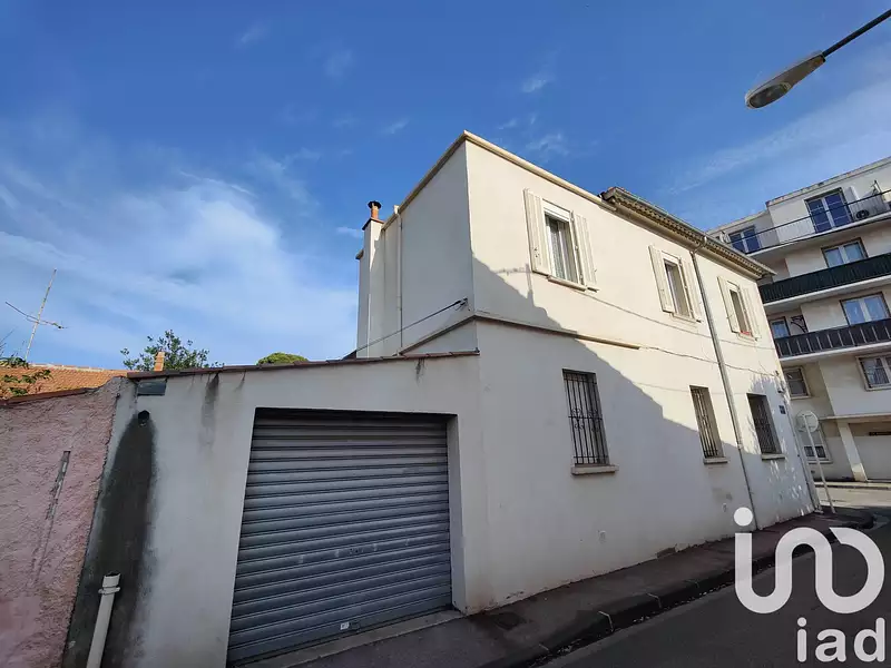 Immeuble, 313 m²