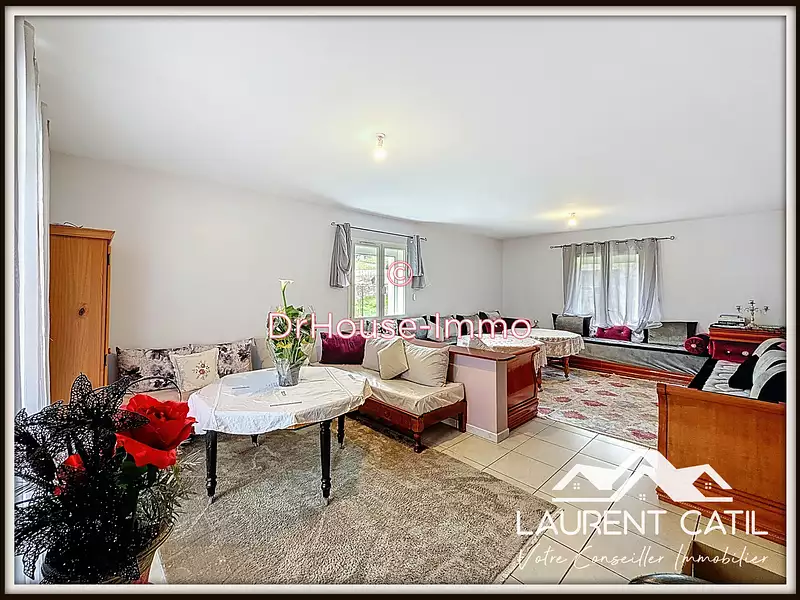 Maison, 168 m²