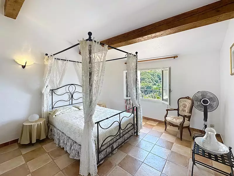 Maison, 330 m²