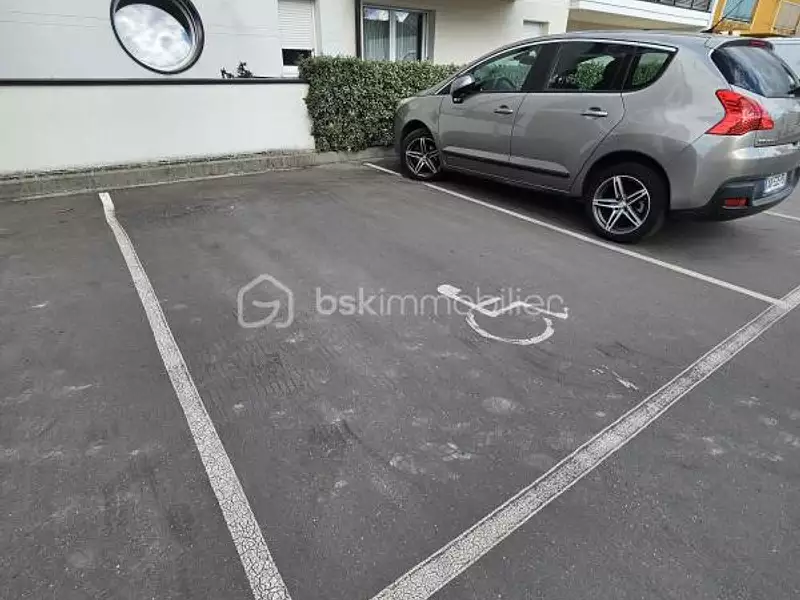 Parking, 16 m²