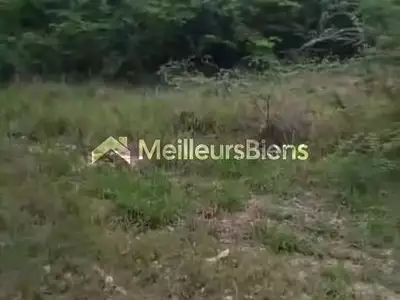 Terrain, 600 m²
