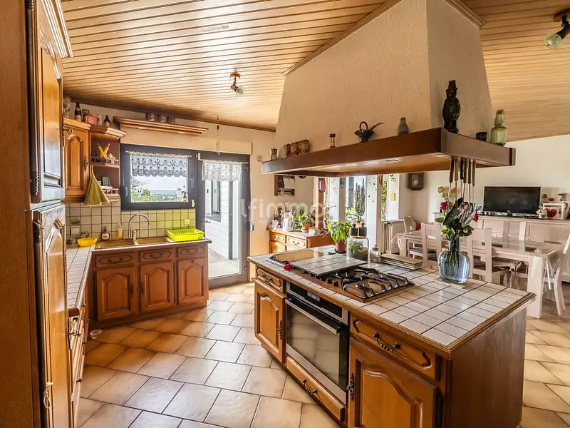 Maison, 213 m²