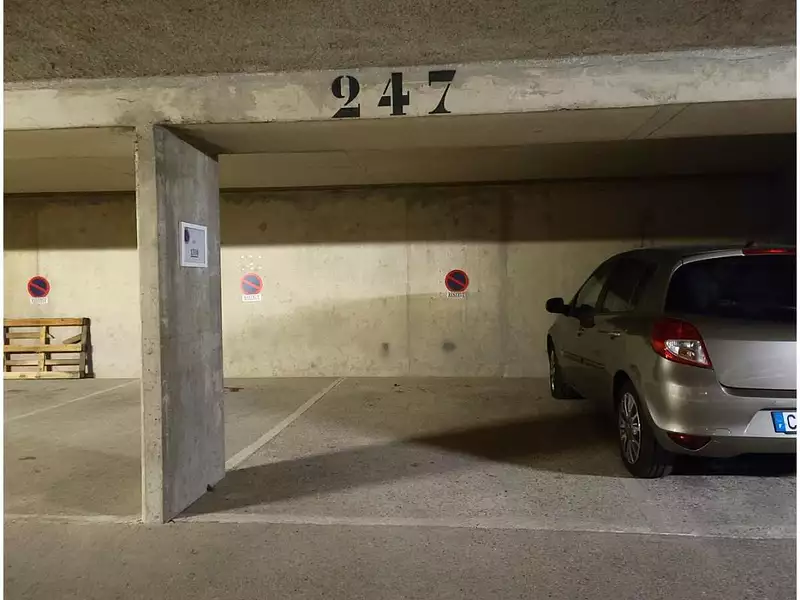 Parking, 15 m²