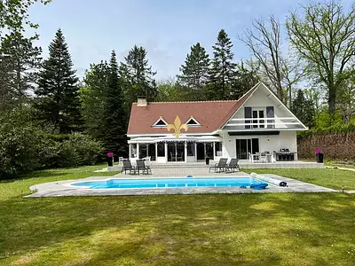 Maison, 275 m²