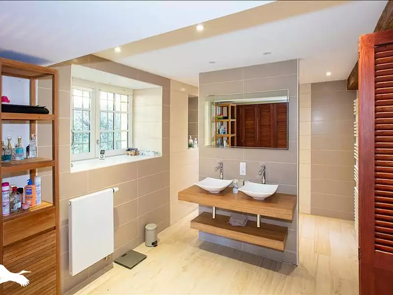 Maison, 393 m²
