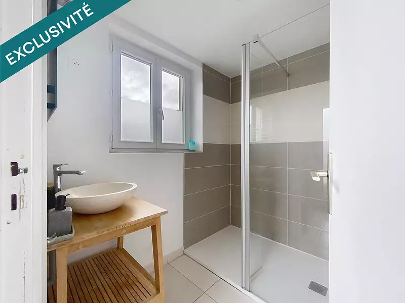 Immeuble, 320 m²