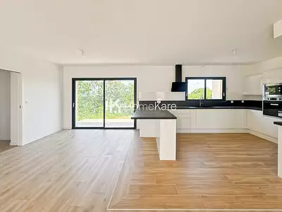 Maison, 122 m²