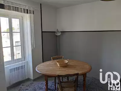 Maison, 255 m²