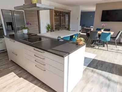 Maison, 250 m²
