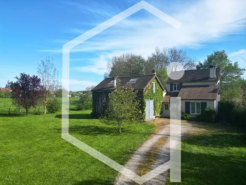 Maison, 240 m²