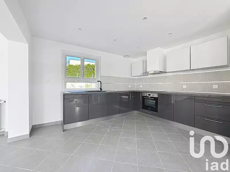 Maison, 185 m²