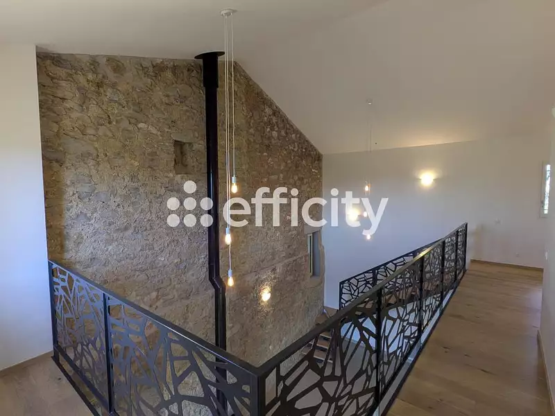 Maison, 201 m²