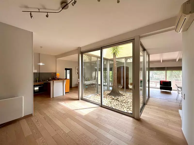 Maison, 300 m²
