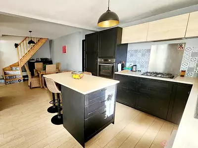 Maison, 155 m²