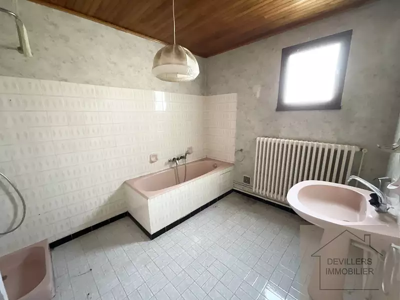 Immeuble, 372,31 m²