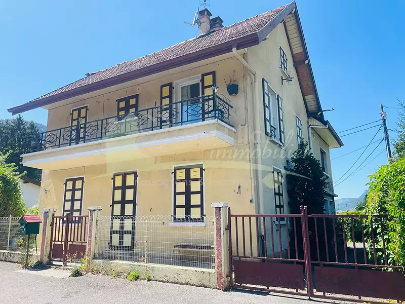 Maison, 175 m²