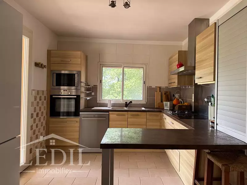 Maison, 140 m²