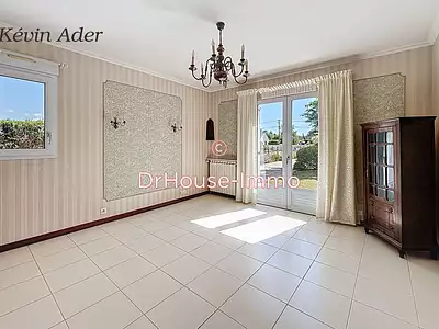Maison, 245 m²