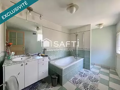 Maison, 205 m²
