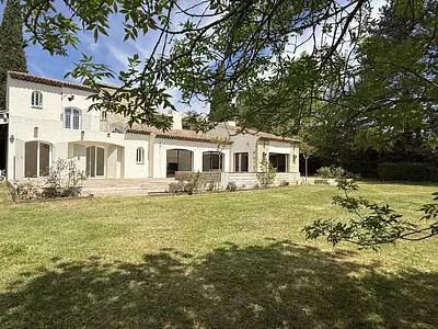 Maison, 242 m²