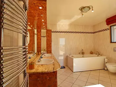 Maison, 250 m²