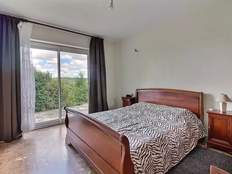 Maison, 220 m²