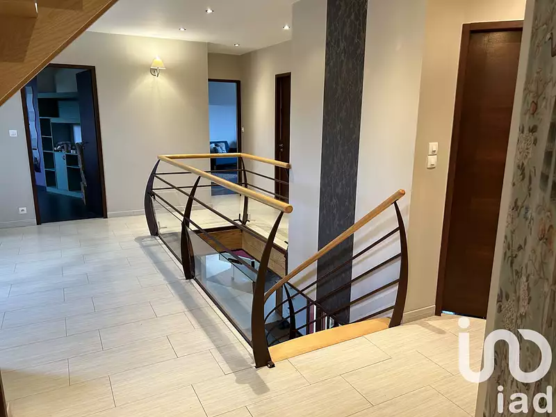 Maison, 323 m²