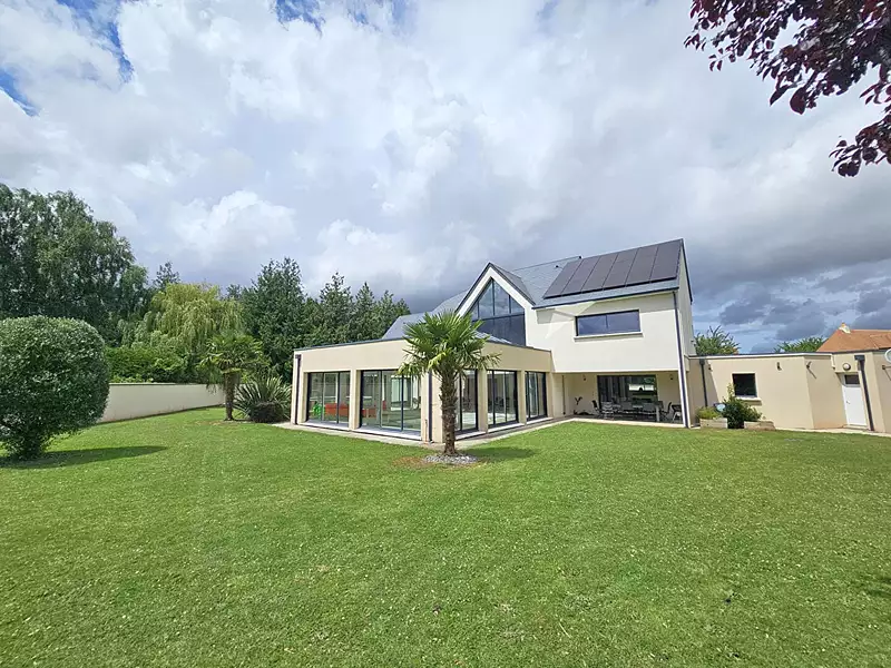 Maison, 530 m²