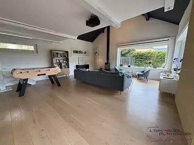 Maison, 280 m²
