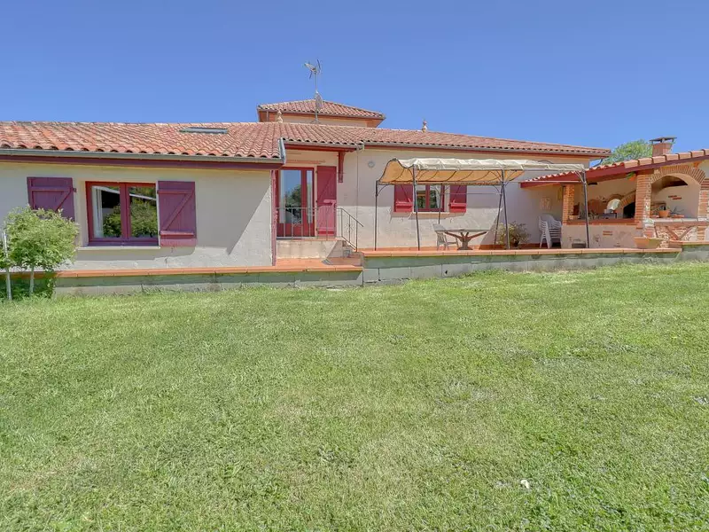 Maison, 254 m²