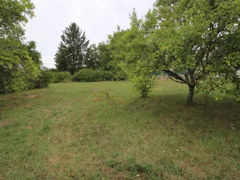 Terrain, 1 080 m²