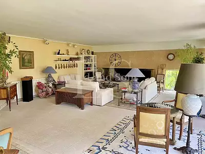 Maison, 260 m²