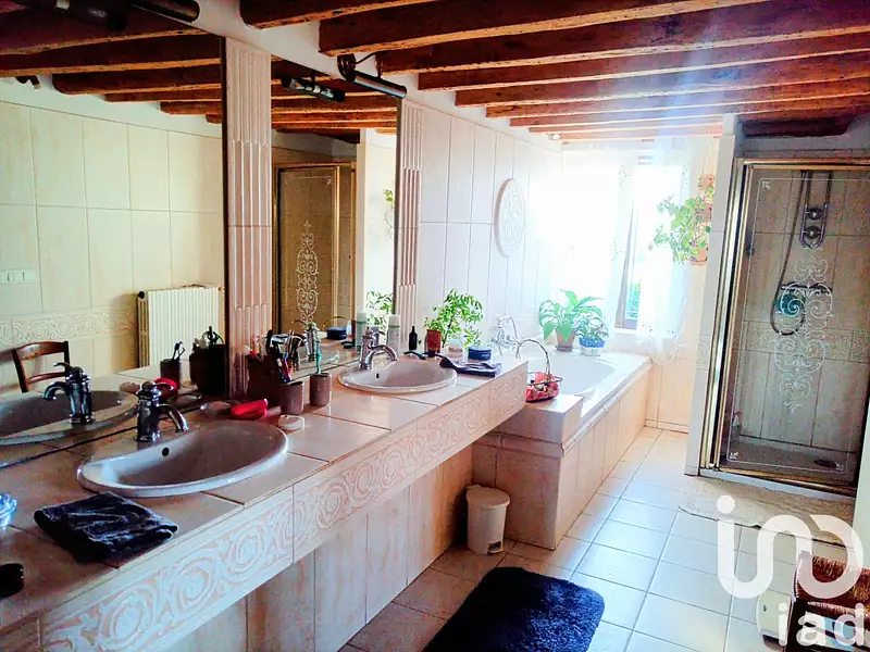 Maison, 195 m²