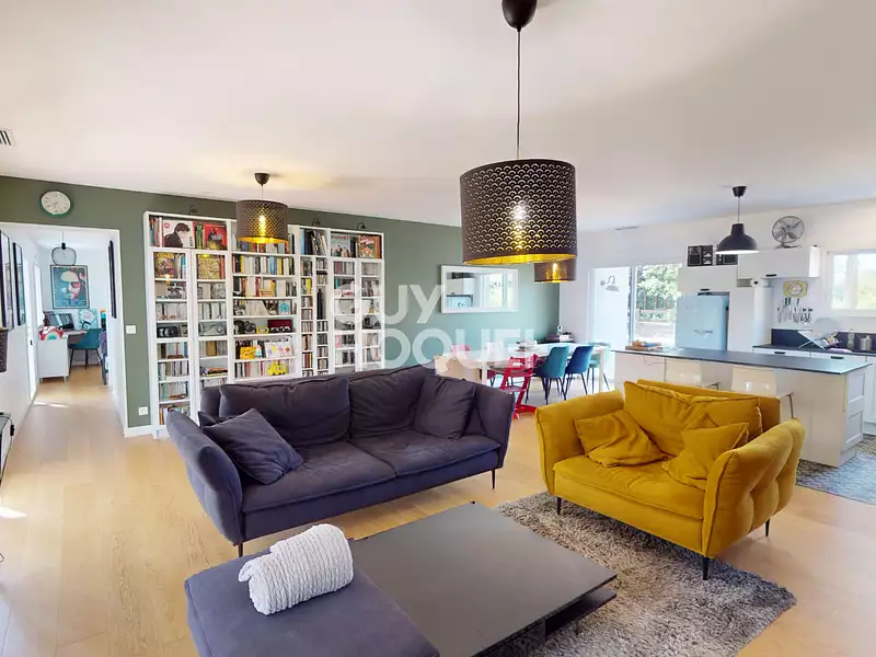 Maison, 160 m²