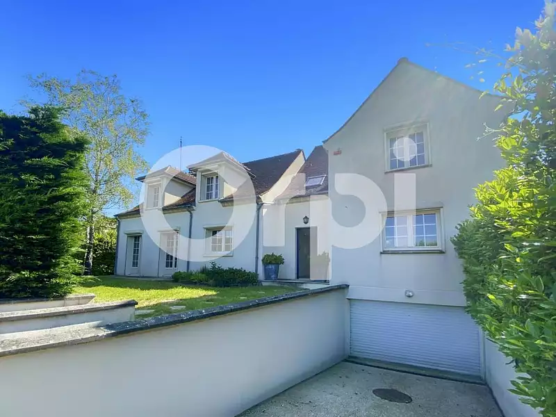 Maison, 200 m²