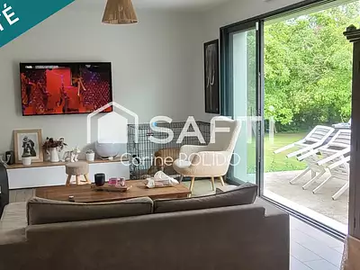Maison, 166 m²