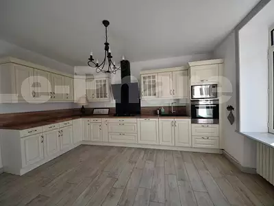 Maison, 169 m²